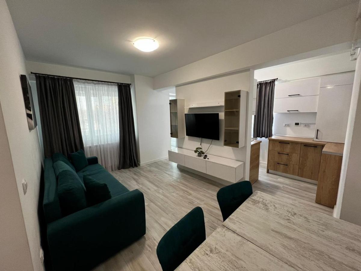 Urban Apartments And Studios - City Center Iasi Exterior foto